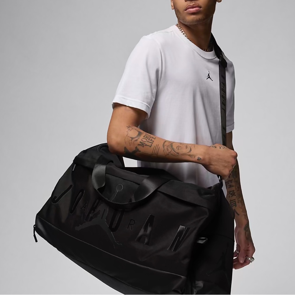 Jordan Velocity Duffel Bag - Picture 11 of 11